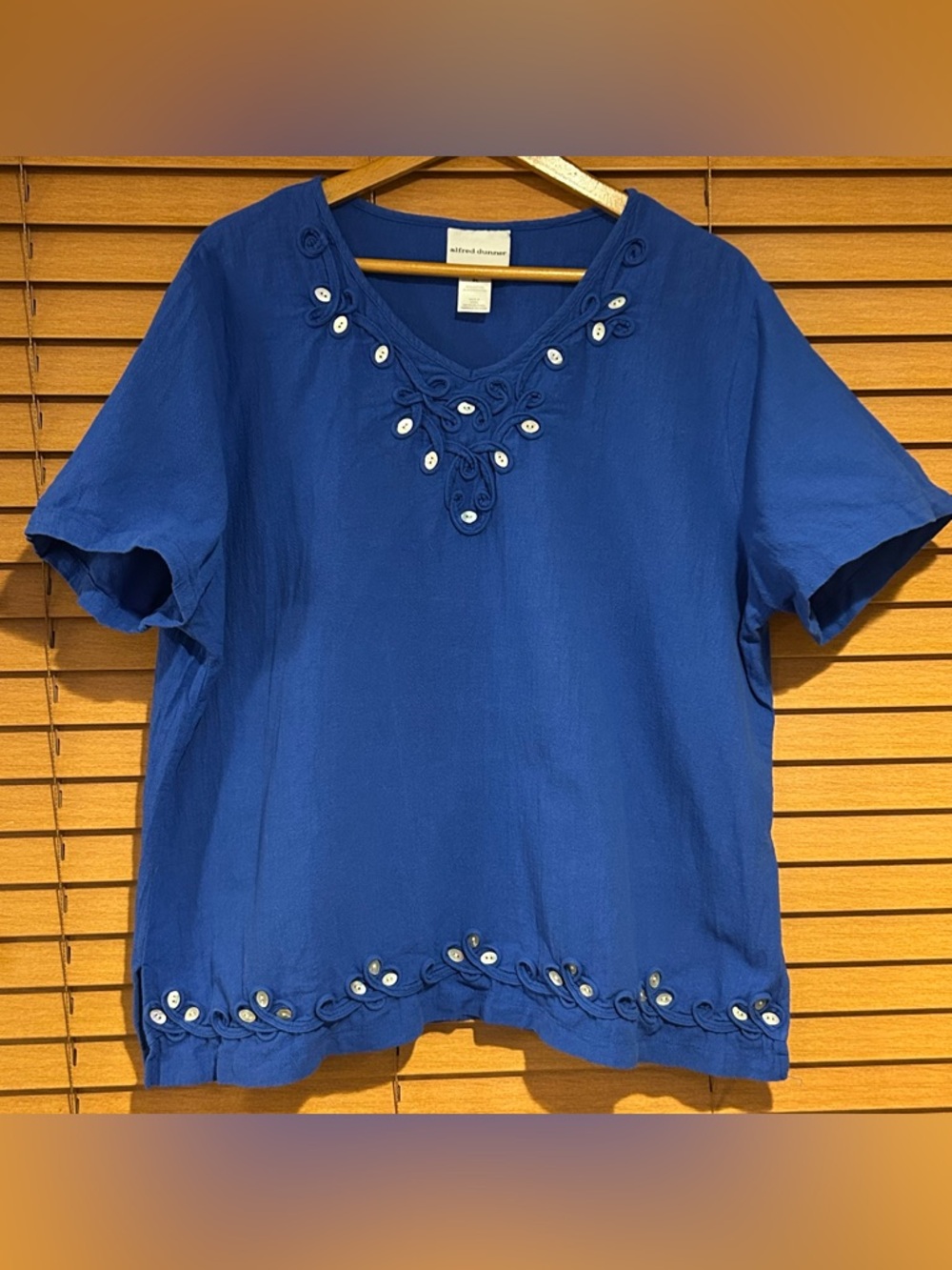Alfred Dunner Cobalt Blue Short Sleeve V-Neck Top with Pearl Button Trim Size XL